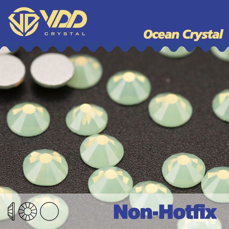 VDD 046 Green Opal  Crystals F - Hotfix Rhinestone Sheet recension och pris