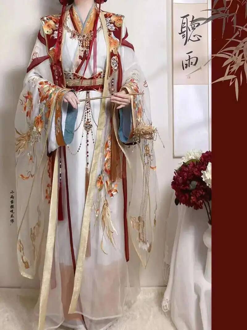 Ming Dynasty Hanfu Embroidery  - Embroidery Craft recension och pris